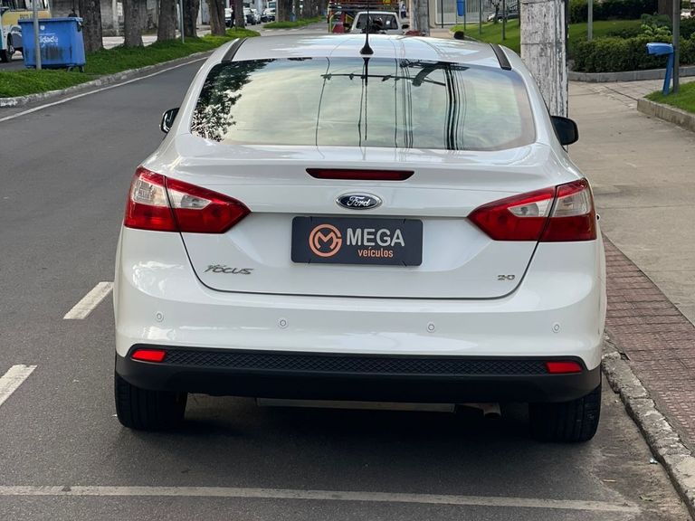 Ford Focus 2.0 16V/SE/SE Plus Flex 5p Aut.