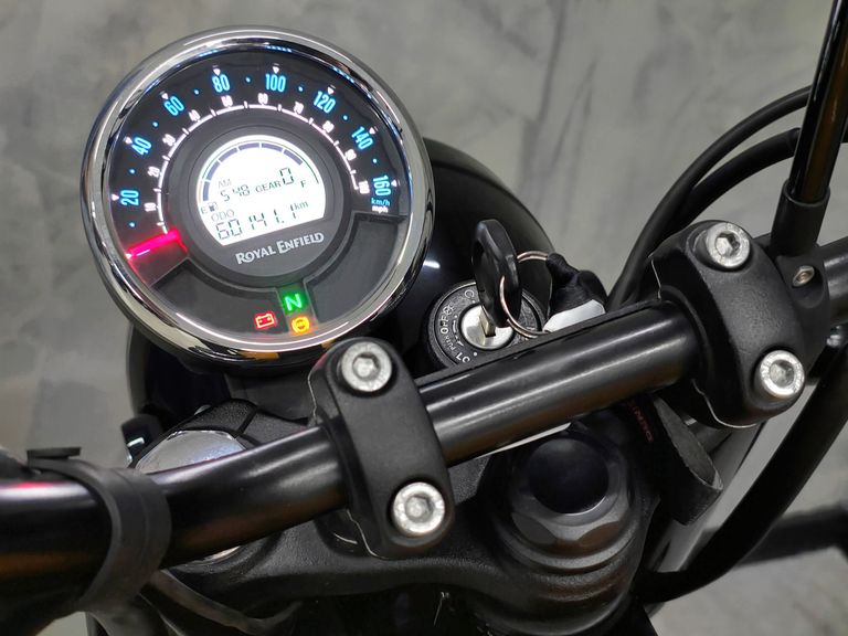 Royal Enfield Meteor 350 Fireball 