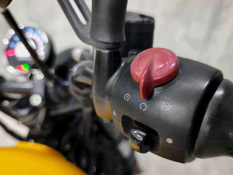 Royal Enfield Meteor 350 Fireball 