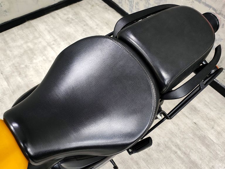 Royal Enfield Meteor 350 Fireball 