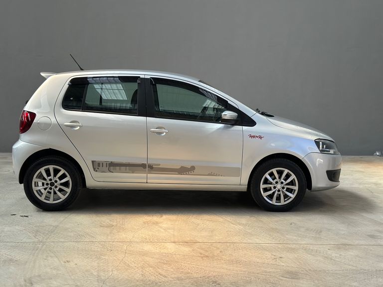 VolksWagen Fox Rock in Rio 1.6 Mi Total Flex 8V 5p