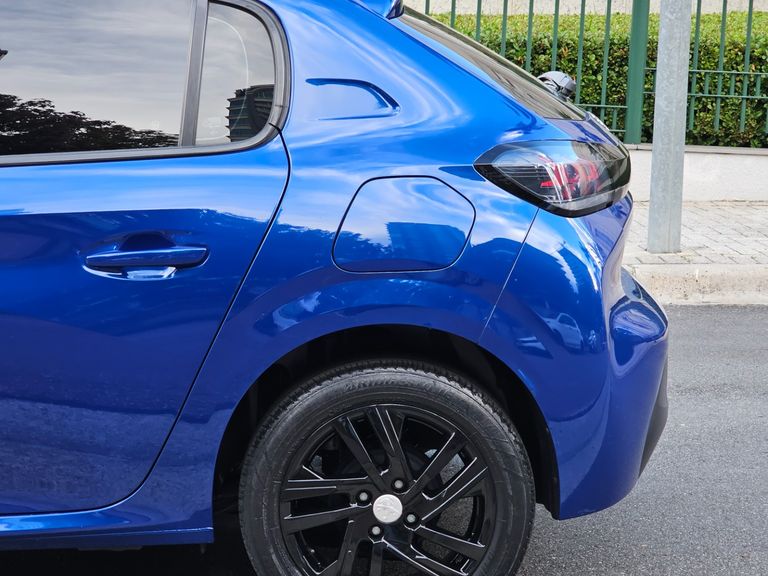 Peugeot 208 Active 1.6 Flex 16V 5p Aut.