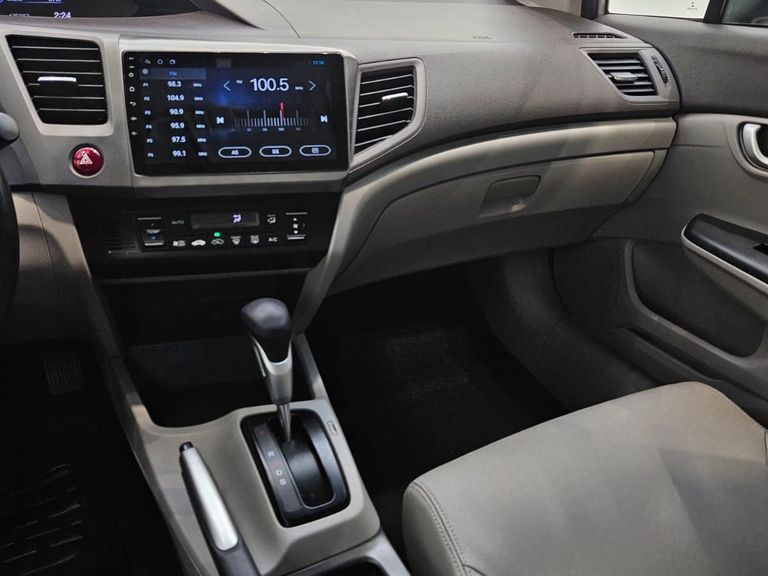 Honda Civic Sedan LXR 2.0 Flexone 16V Aut. 4p