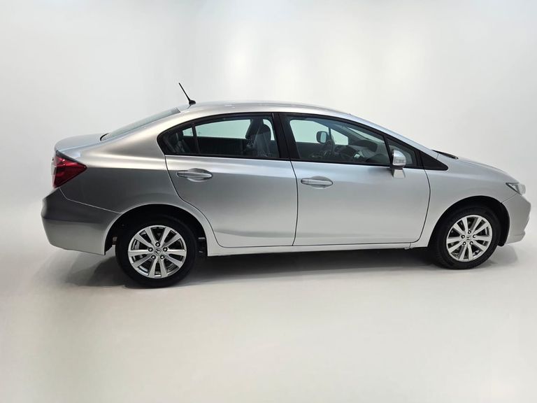Honda Civic Sedan LXR 2.0 Flexone 16V Aut. 4p