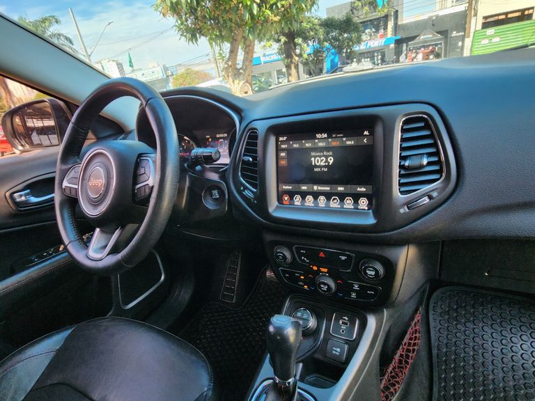 Jeep COMPASS TRAILHAWK 2.0 4x4 Dies. 16V Aut.
