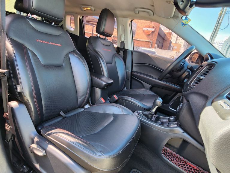Jeep COMPASS TRAILHAWK 2.0 4x4 Dies. 16V Aut.