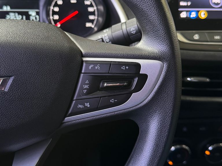 Chevrolet ONIX SEDAN Plus LT 1.0 12V Flex 4p Mec.