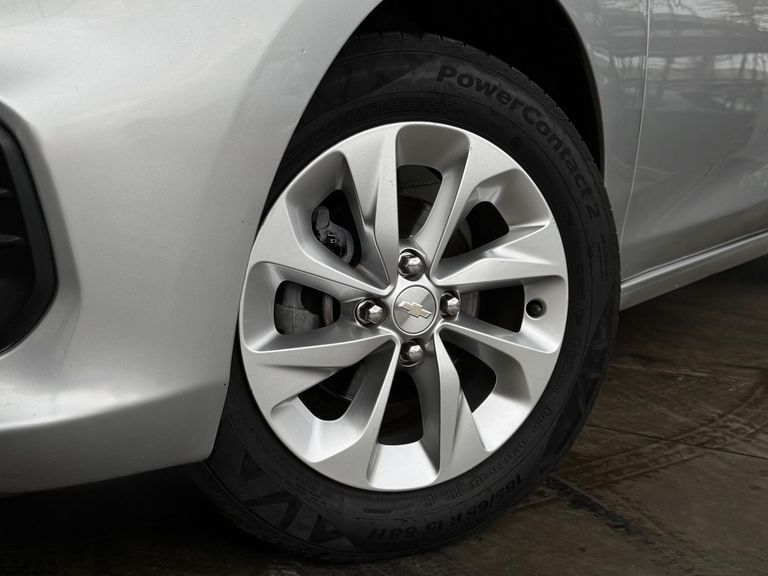 Chevrolet ONIX SEDAN Plus LT 1.0 12V Flex 4p Mec.