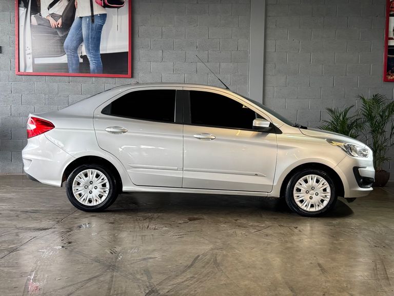 Ford Ka 1.5 Sedan SE 12V Flex 4p Aut.