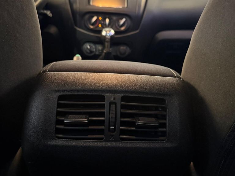 Nissan Frontier S CD 4x4 2.3 TB Diesel Mec.