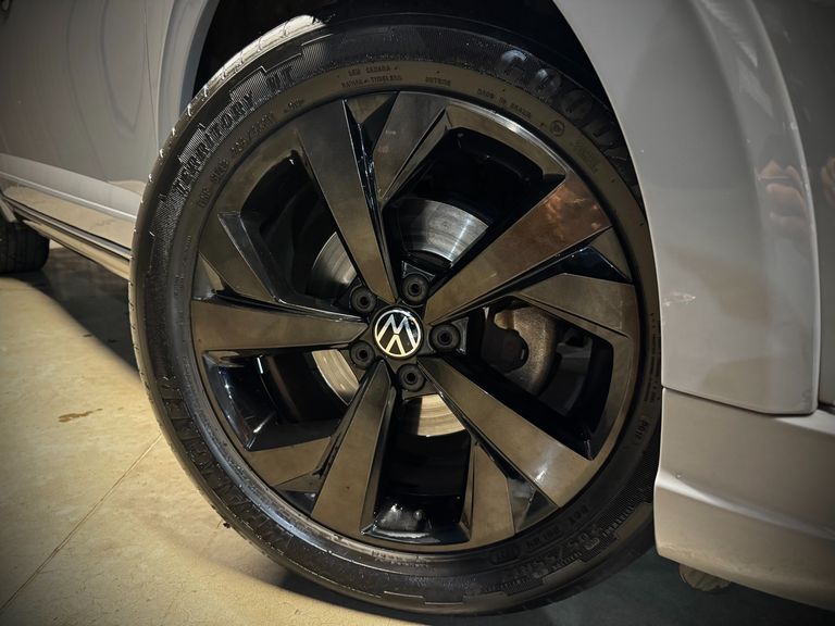 VolksWagen Nivus Highline 1.0 200 TSI Flex Aut.