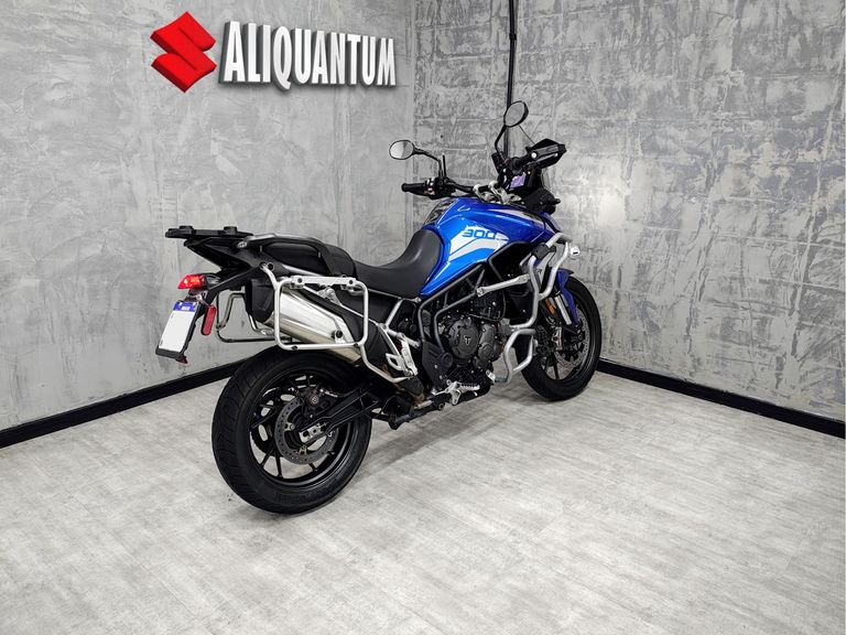 TRIUMPH TIGER 900 GT PRO