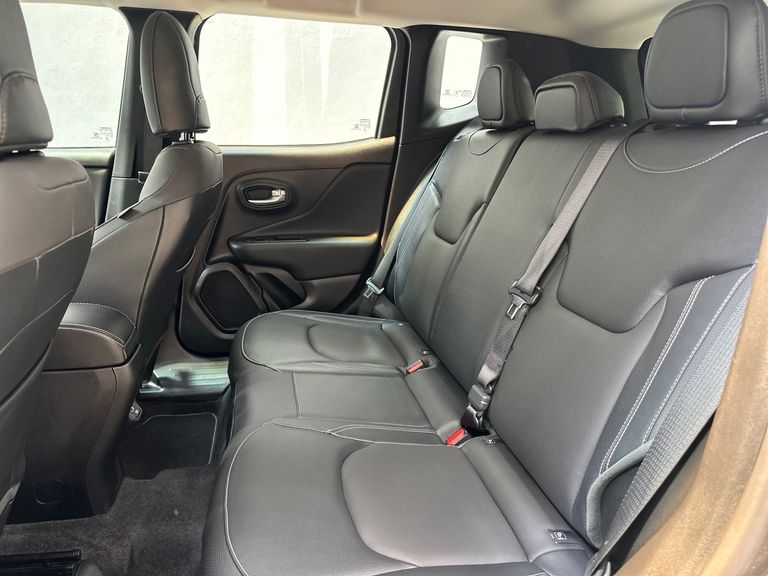 Jeep Renegade Long. T270 1.3 TB 4x2 Flex Aut.