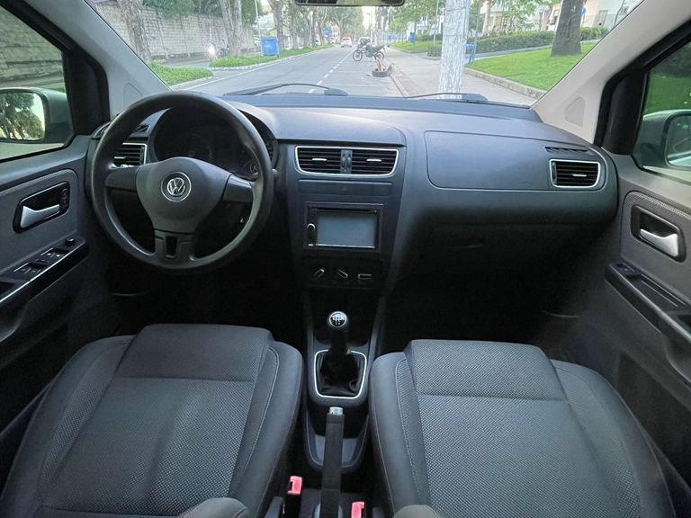 VolksWagen Fox 1.6 Mi Total Flex 8V 5p