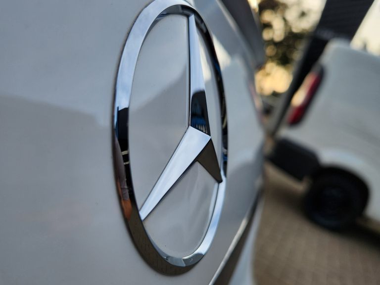 Mercedes E-250 CGI Avantgarde 2.0 TB 211cv Aut.