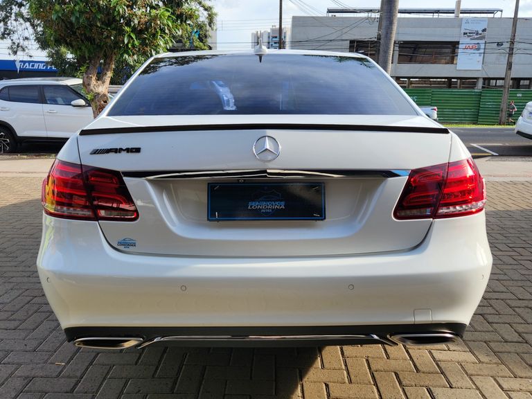 Mercedes E-250 CGI Avantgarde 2.0 TB 211cv Aut.