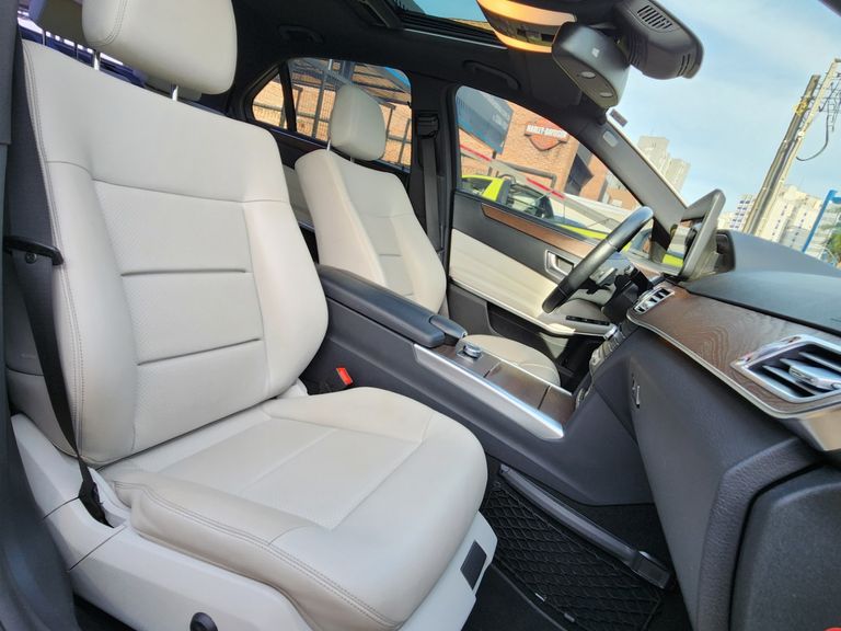 Mercedes E-250 CGI Avantgarde 2.0 TB 211cv Aut.