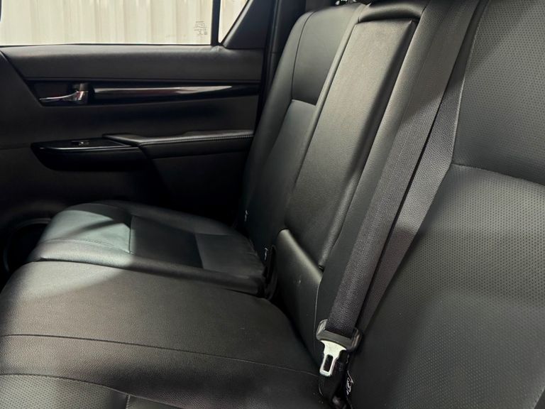 Toyota Hilux CD SRX 4x4 2.8 TDI 16V Diesel Aut.