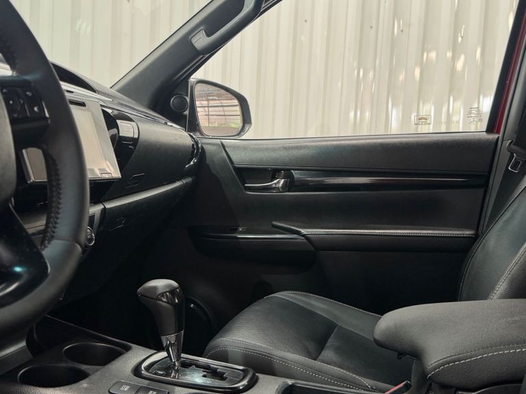 Toyota Hilux CD SRX 4x4 2.8 TDI 16V Diesel Aut.