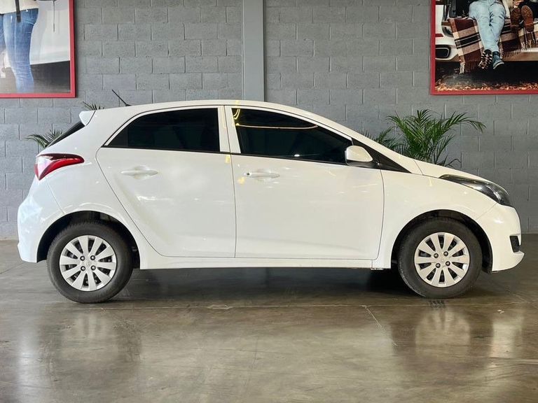 Hyundai HB20 Unique 1.0 Flex 12V Mec.