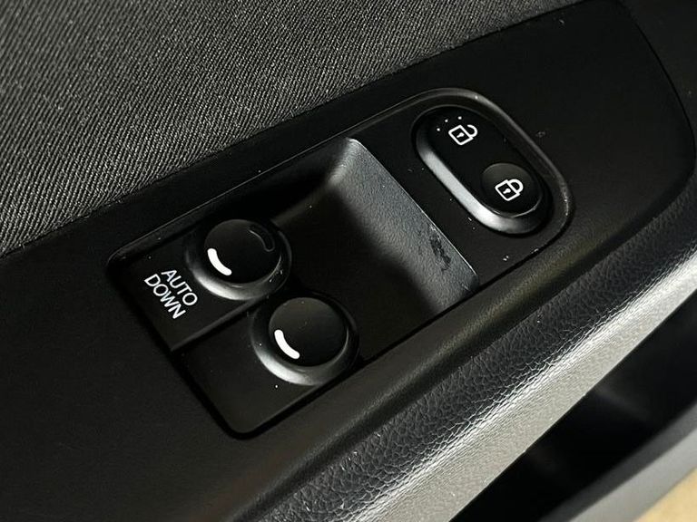 Hyundai HB20 Unique 1.0 Flex 12V Mec.