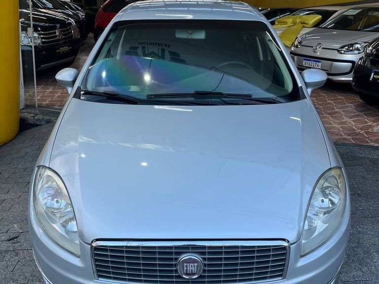 Fiat LINEA ESSENCE 1.8 Flex 16V 4p