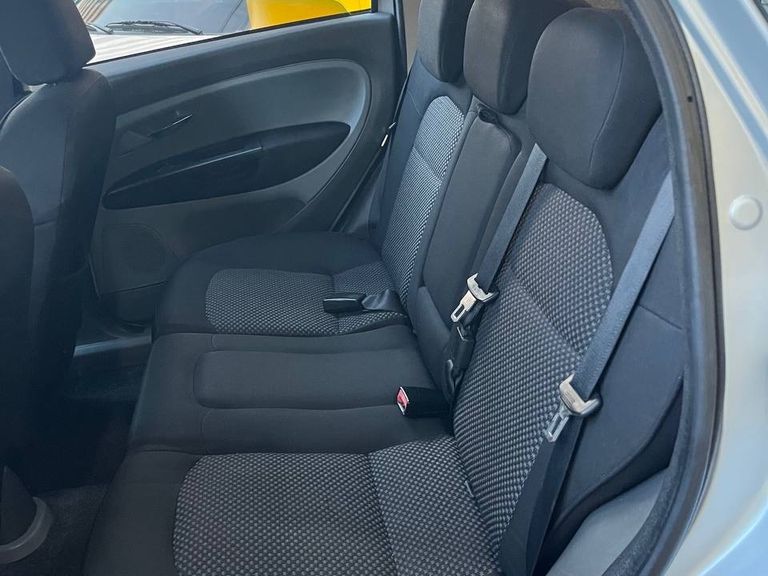 Fiat LINEA ESSENCE 1.8 Flex 16V 4p