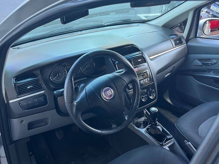 Fiat LINEA ESSENCE 1.8 Flex 16V 4p