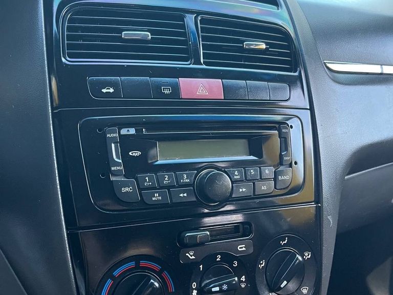 Fiat LINEA ESSENCE 1.8 Flex 16V 4p