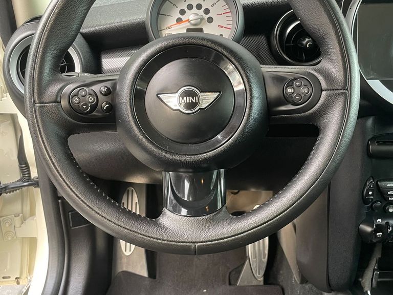Mini COOPER COUPE S 1.6 Aut.
