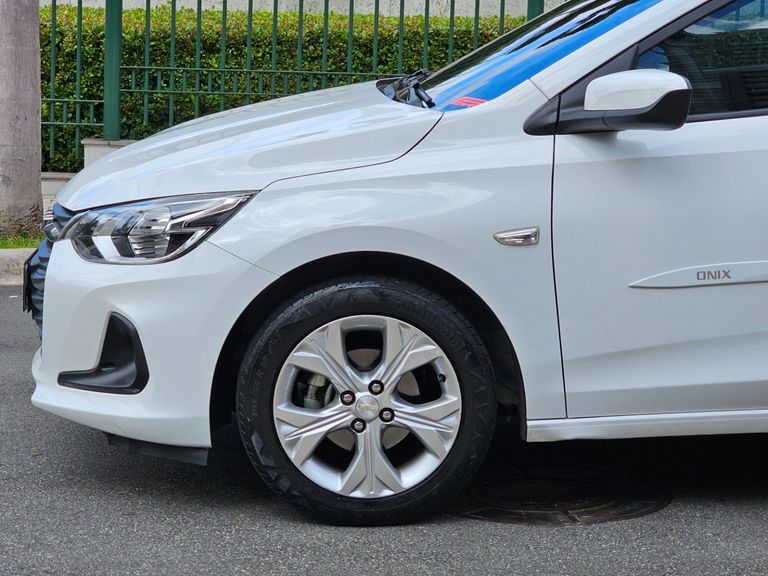Chevrolet ONIX SEDAN Plus LTZ 1.0 12V TB Flex Mec.