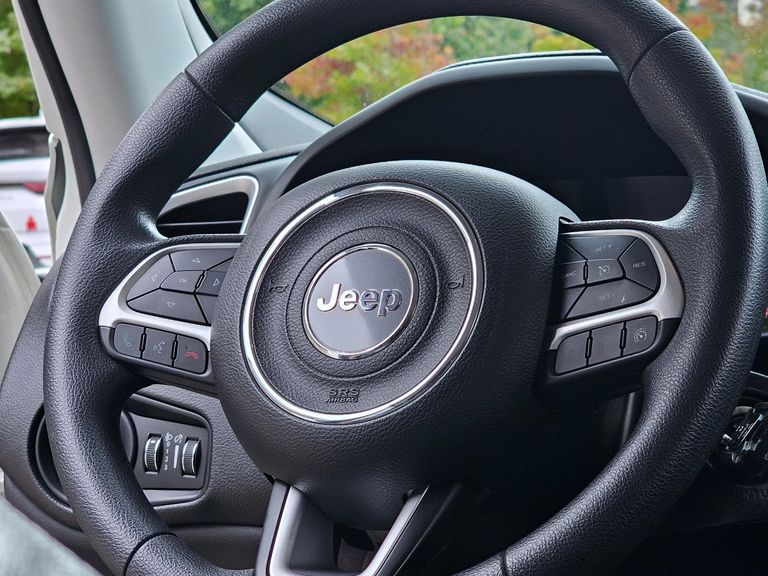 Jeep Renegade Sport 1.8 4x2 Flex 16V Aut.