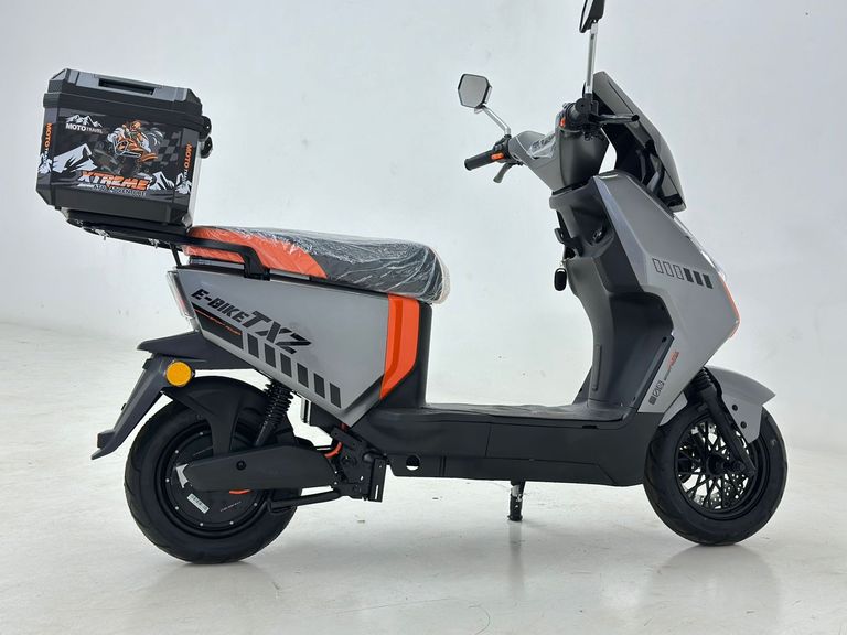 Panda SCOOTER ELÉTRICA FOREVER P9