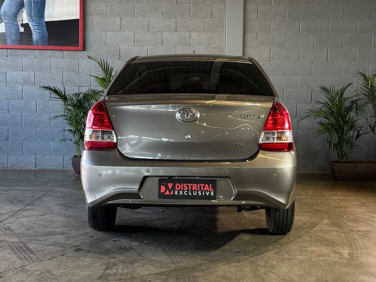 Toyota ETIOS X Sedan 1.5 Flex 16V 4p Mec.