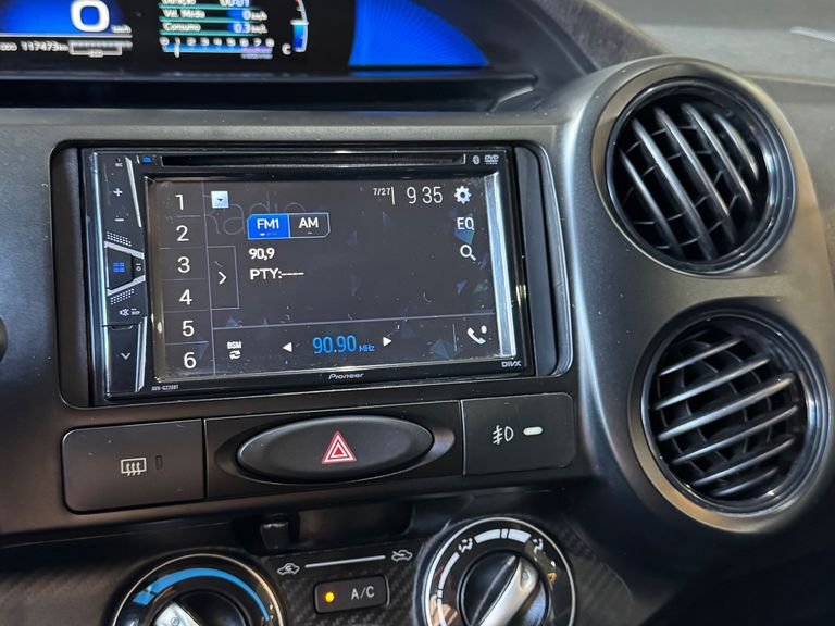 Toyota ETIOS X Sedan 1.5 Flex 16V 4p Mec.