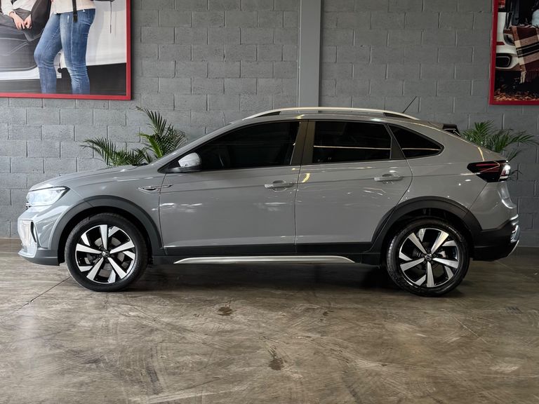 VolksWagen Nivus Highline 1.0 200 TSI Flex Aut.