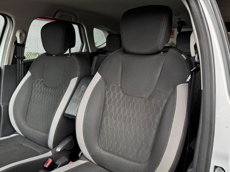 Renault CAPTUR Zen 1.6 16V Flex 5p Aut.