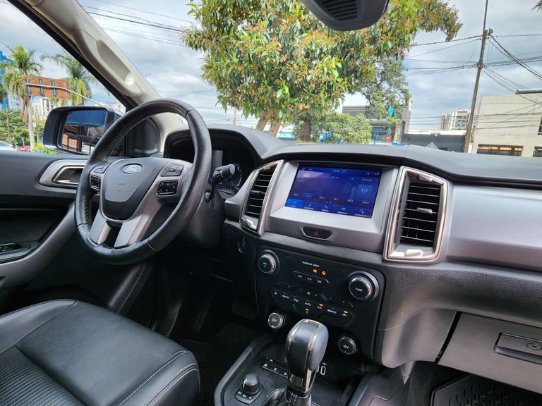 Ford Ranger Limited 3.2 4x4 CD Diesel Aut.