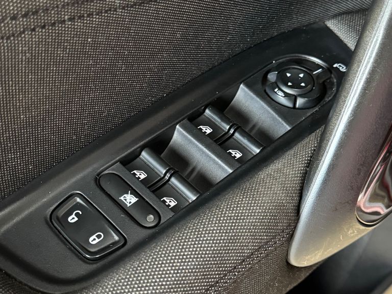 Fiat Toro Freedom 1.8 16V Flex Aut.