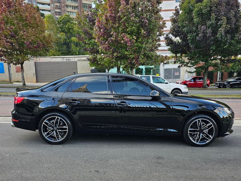 Audi A4 Attraction 2.0 TFSI 190cv S tronic