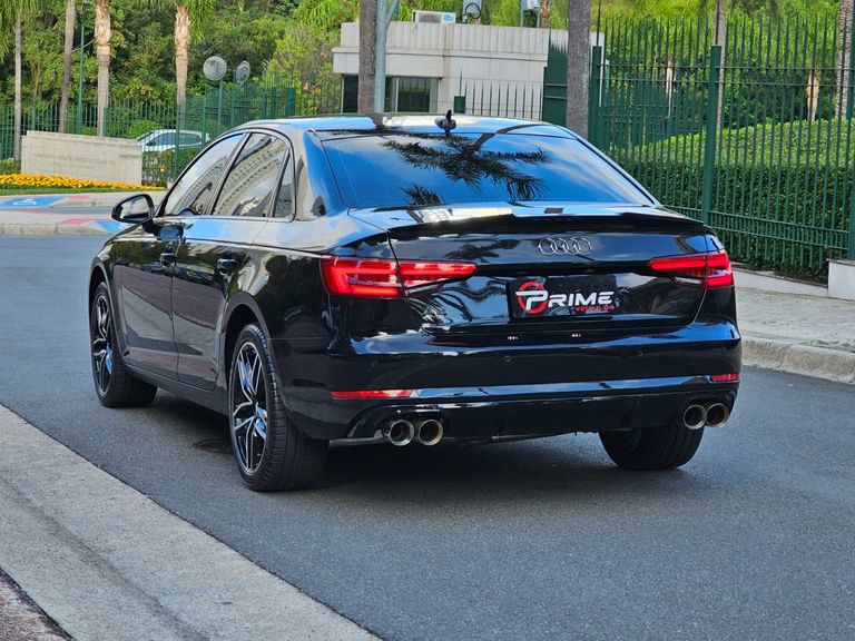 Audi A4 Attraction 2.0 TFSI 190cv S tronic