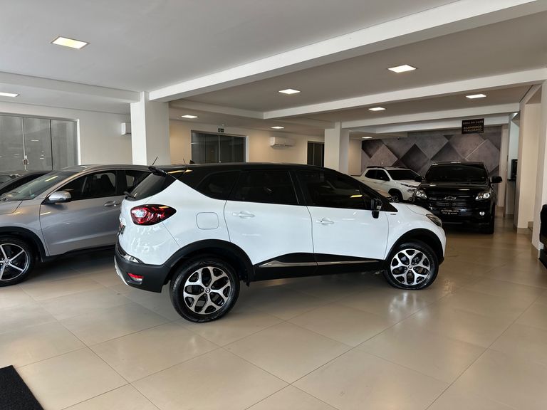 Renault CAPTUR Intense Bose 1.6 16V Flex 5p Aut.
