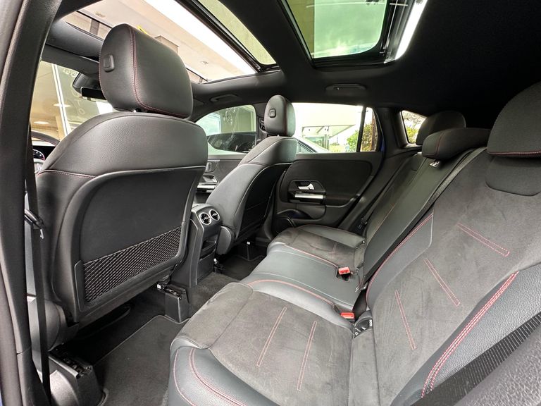 Mercedes GLA 200 AMG Line 1.3 16V TB Aut.(Híb.)