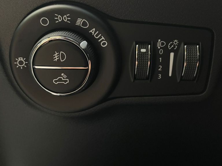 RAM RAMPAGE LARAMIE2.2DS4WD AT9 005
