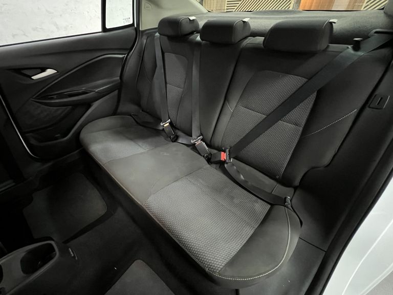 Chevrolet ONIX SEDAN Plus LT 1.0 12V Flex 4p Mec.