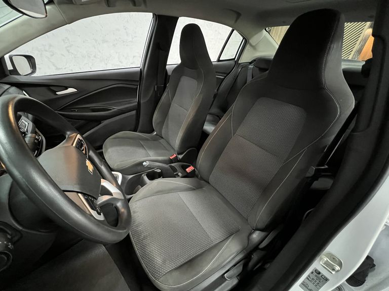 Chevrolet ONIX SEDAN Plus LT 1.0 12V Flex 4p Mec.