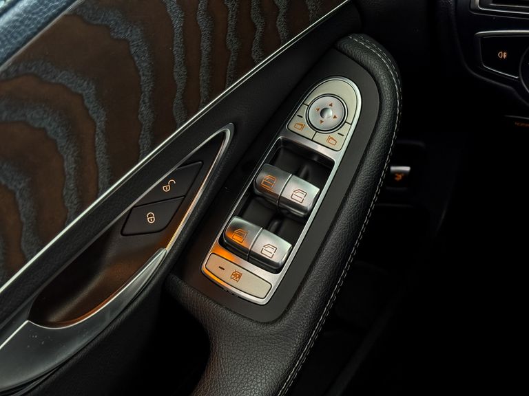 Mercedes C-180 CGI Exc. 1.6/1.6 Flex TB 16V  Aut.