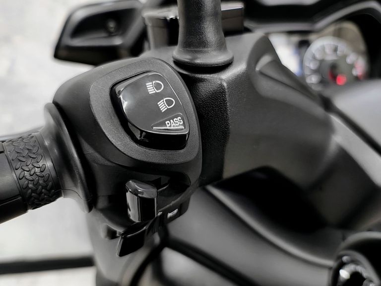YAMAHA XMAX 250 ABS