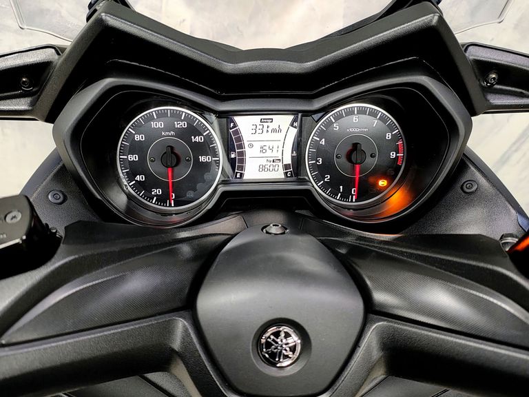 YAMAHA XMAX 250 ABS