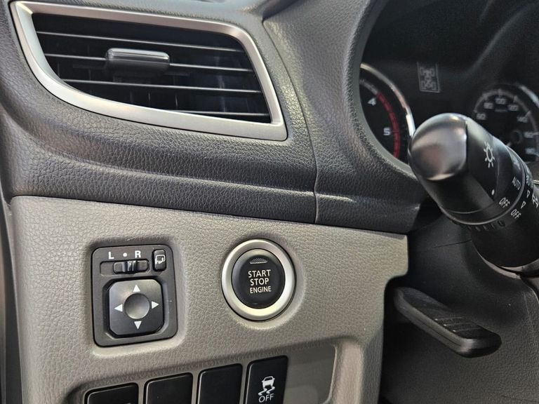 Mitsubishi L200 Triton Sport HPE-S 2.4 CD Dies. Aut